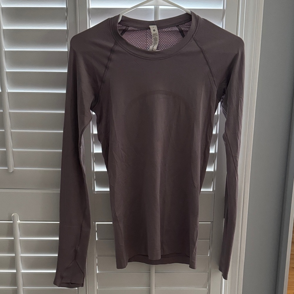 lululemon athletica Long Sleeve Top in Mauve
